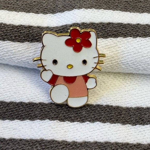3/$15 Sanrio Hello Kitty Pin Brooch - Picture 2 of 5